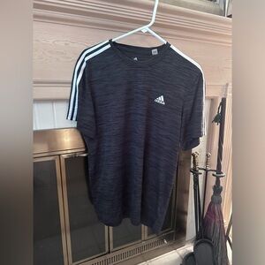 Adidas tee